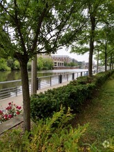 Building Photo - Brewer's Point Apartments