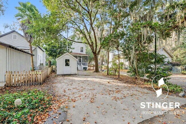 Building Photo - 2677 Broad St