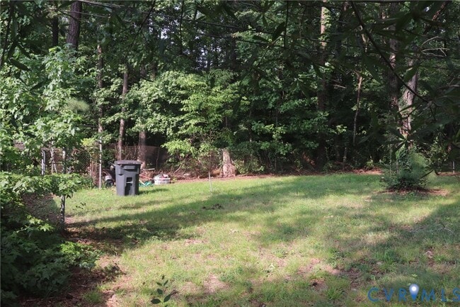 Building Photo - 9500 Minna Dr