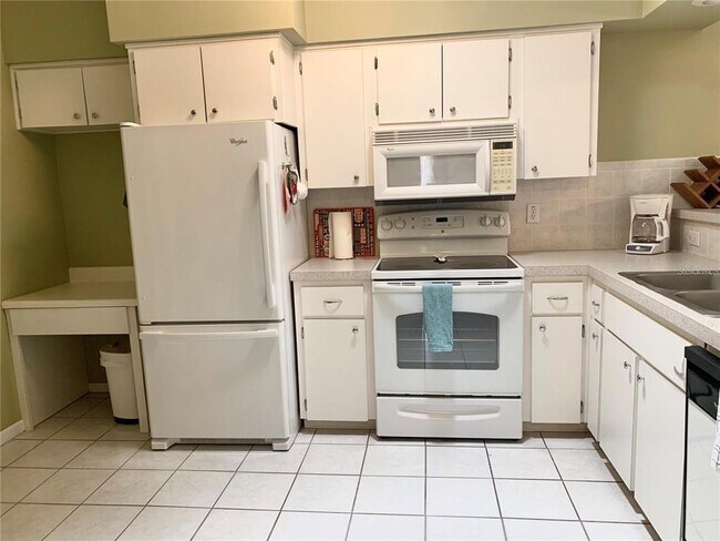 Building Photo - 1918 NW 50th Cir