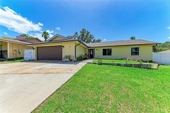 Building Photo - 1520 Sunnyhills Dr