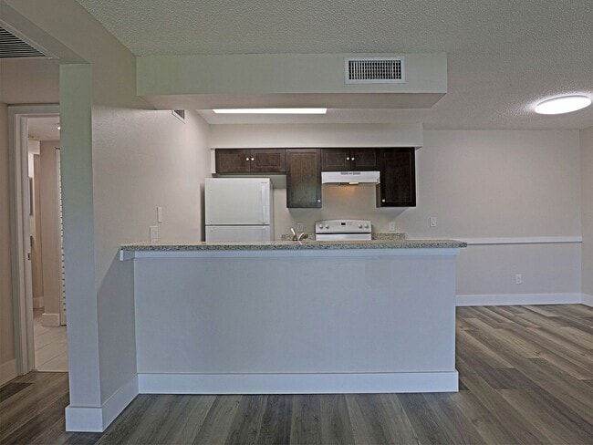 Building Photo - Mystic Gardens 5303-315 Summerlin Rd Fort ...