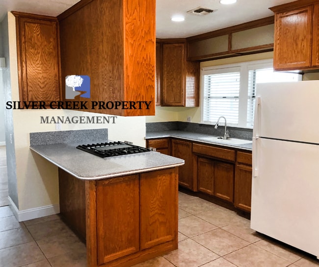 Building Photo - South M St, Livermore, CA 94550