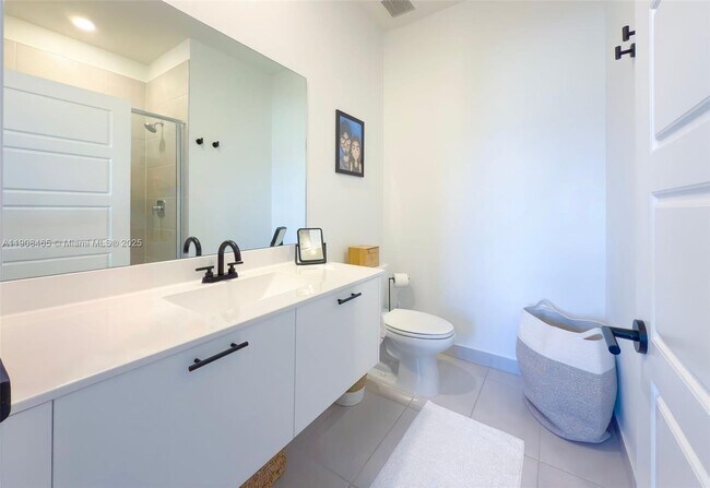 Building Photo - 8005 NW 104th Ave