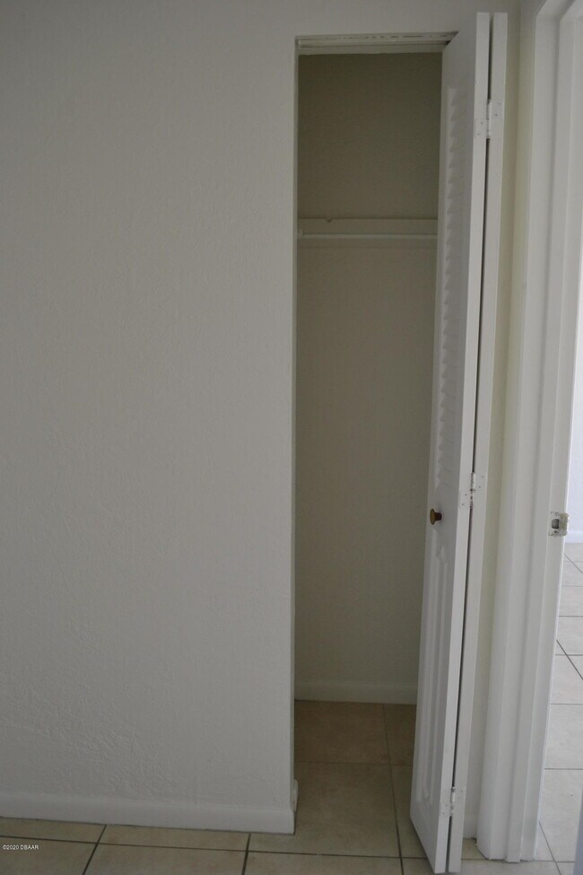 Building Photo - 309 Oakridge Blvd