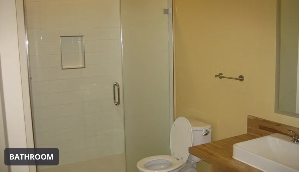 Building Photo - 11115 McCormick St