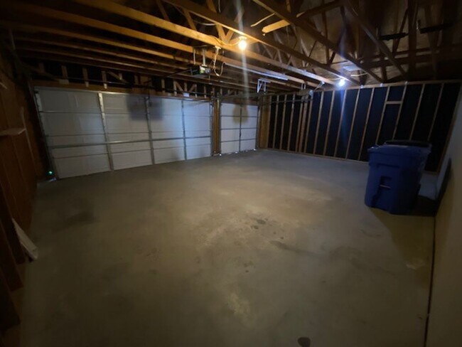 Building Photo - 6013 23rd St S