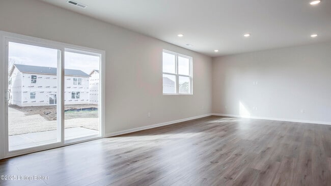 Building Photo - 1850 Washington Blvd