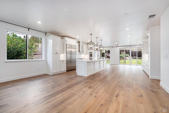 Building Photo - 1980 Bent Tree Pl