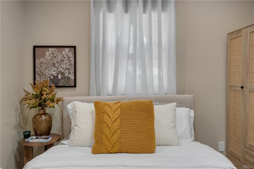 Bedroom 2 - 1123 E Ocean Blvd