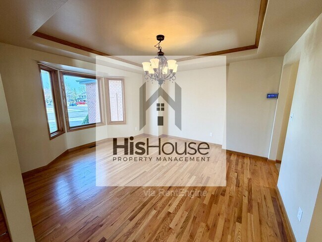 Building Photo - 2318 45th Ave