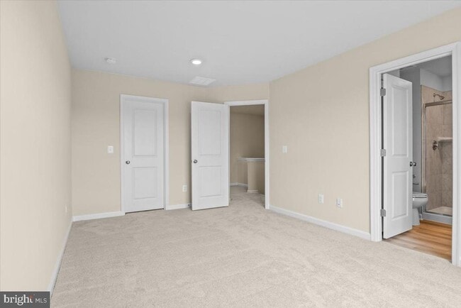 Building Photo - 111 Tye Ct