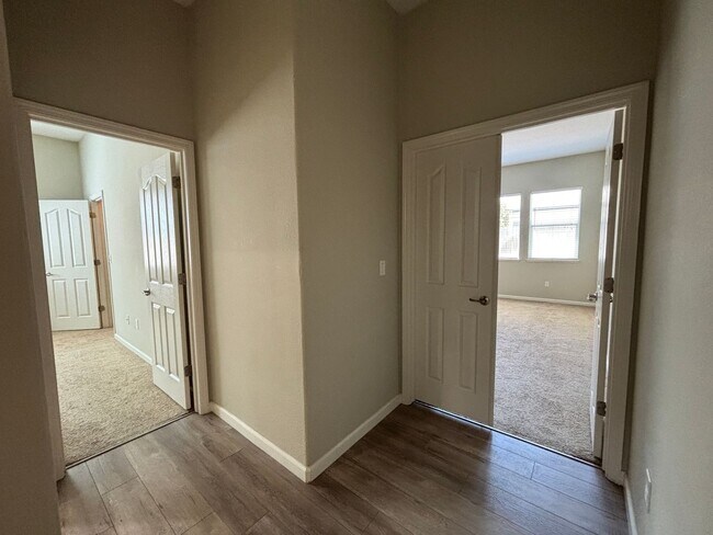 Building Photo - 9337 Oreo Ranch Cir