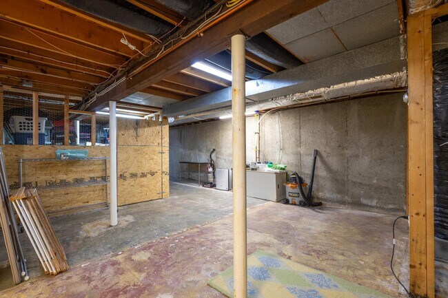 Building Photo - 14 Wallis Rd