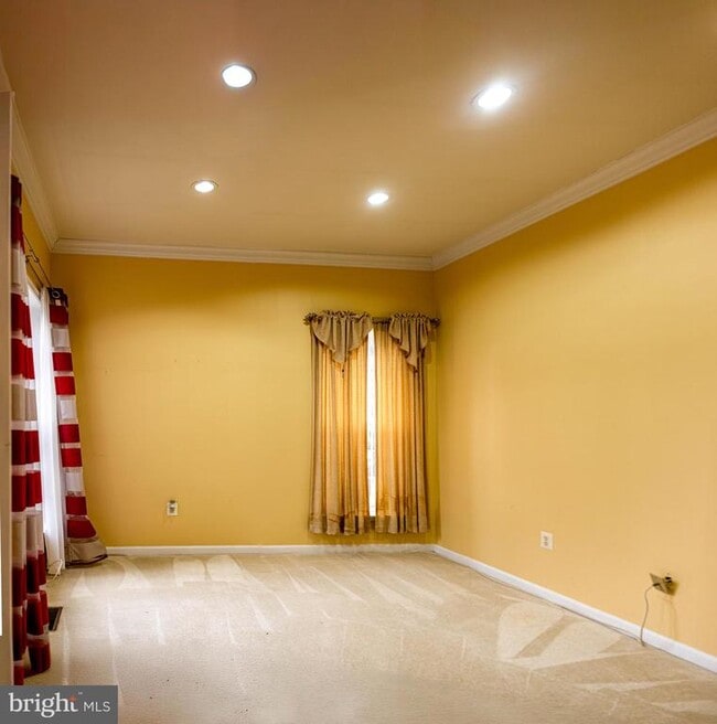 Building Photo - 9571 Linnett Hill Dr