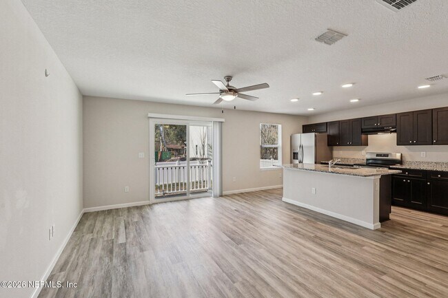 Building Photo - 5453 Wabash Blvd