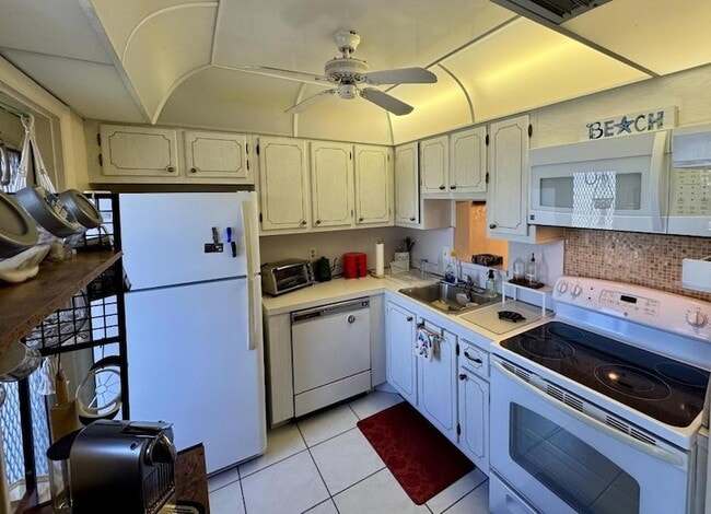 Building Photo - 2222 NE 1st Way