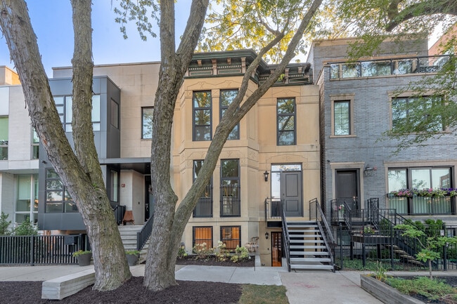 Building Photo - 28 N Throop St