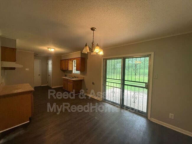 Building Photo - 4210 Kerwin Dr