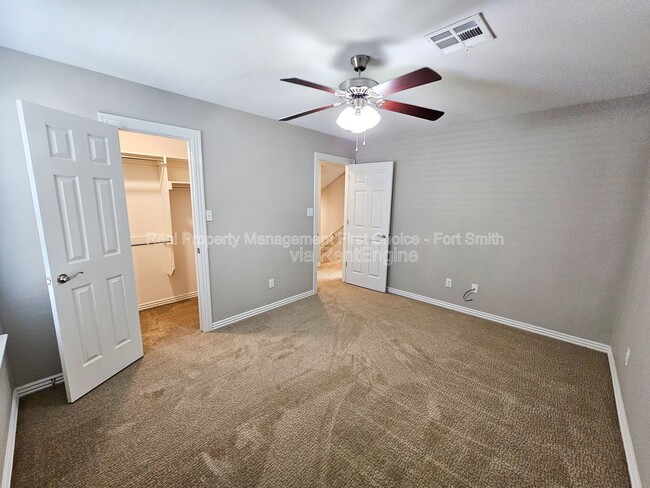 Building Photo - 6618 Leightyn Ln