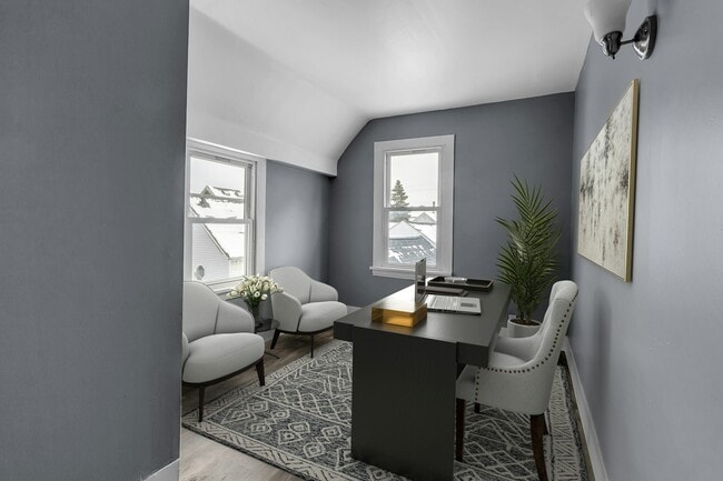 Building Photo - 144 Sidway St