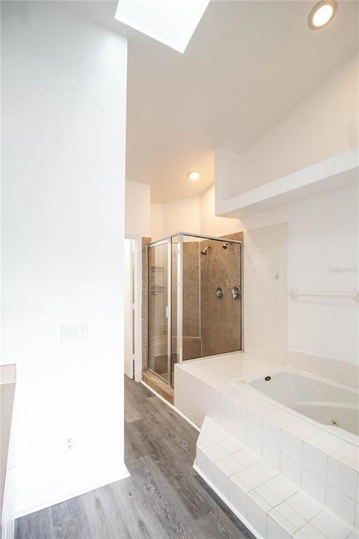Building Photo - 235 Mango Dr