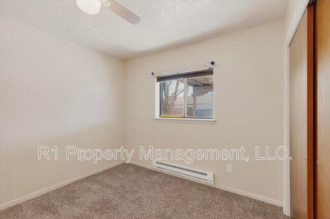 Building Photo - 222 Shannon Pl NW