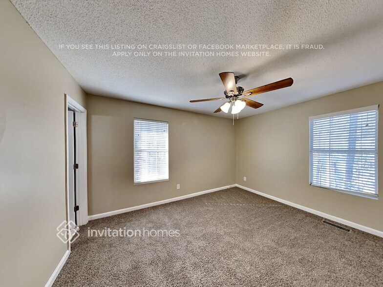 Building Photo - 1706 Live Oak Dr NW