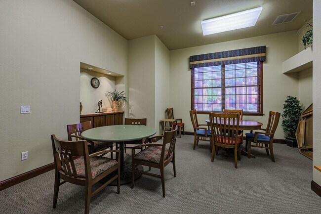 Building Photo - 14950 W Mountain View Blvd