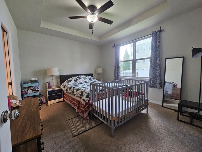 Building Photo - Beautiful 3-Bedroom + Flex Space in gated ...