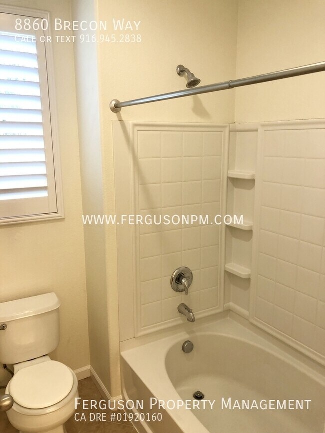 Building Photo - 8860 Brecon Way