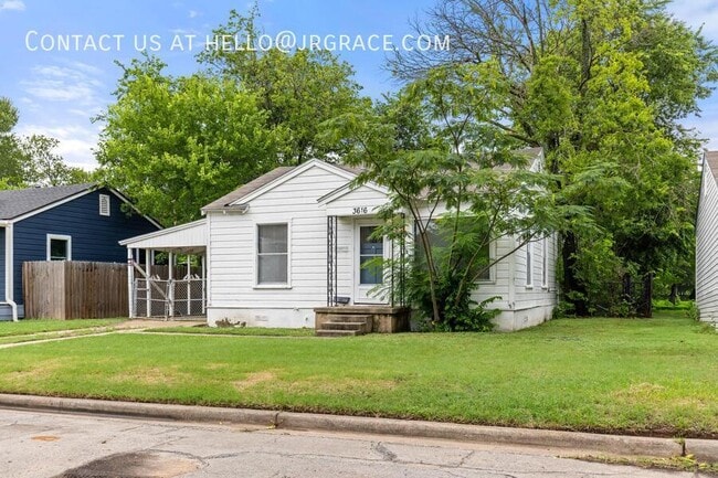 Building Photo - 3616 Live Oak Ave
