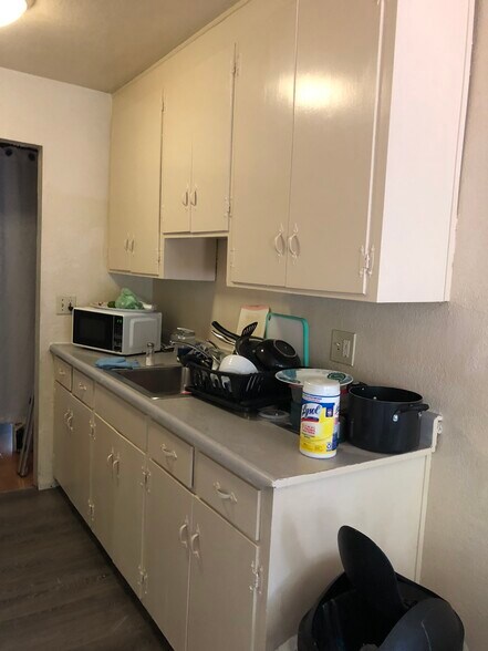 Building Photo - 5702 Tucson Dr