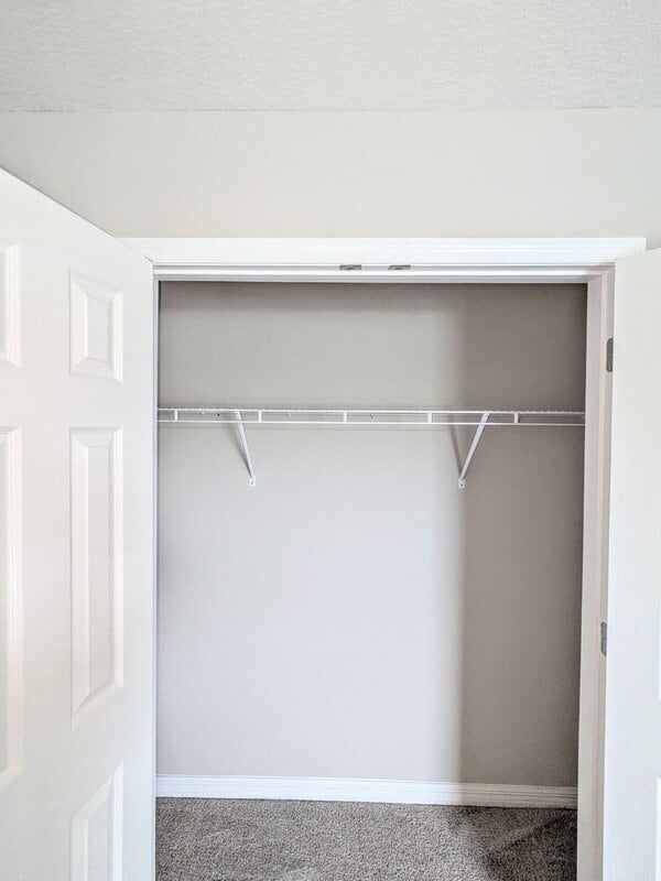 Building Photo - 13089 Oak Hill Way