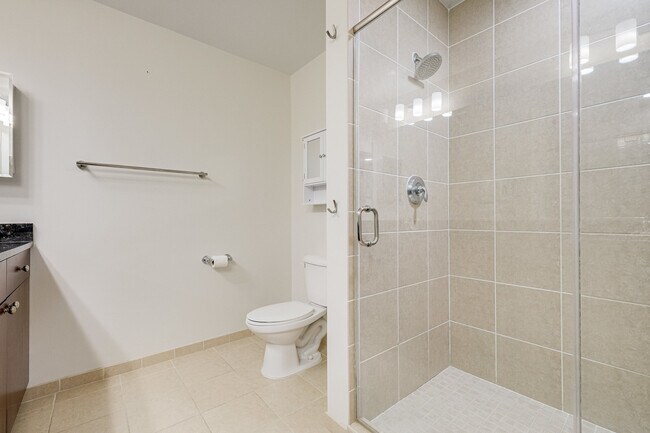 Building Photo - 155 Potomac Passage