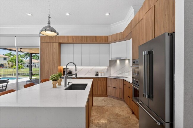 Building Photo - 2576 Bay Pointe Dr
