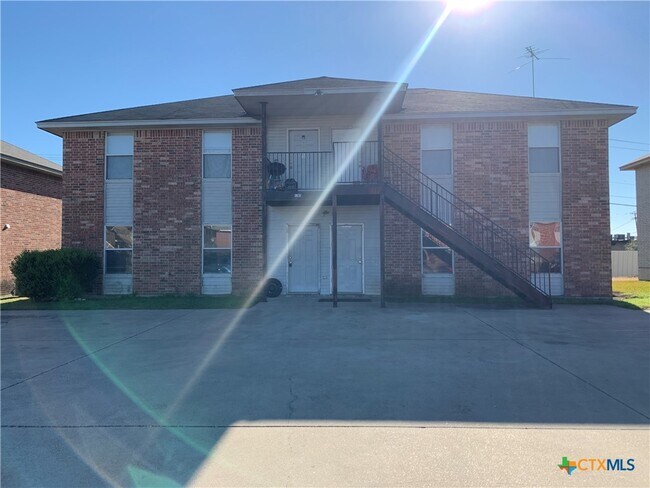 Primary Photo - 5708 Greengate Dr