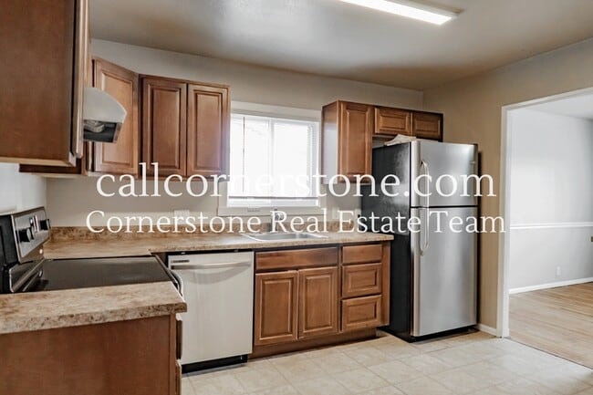 Building Photo - 1223 Rockwood Ave