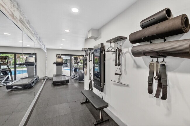 Building Photo - 2029 N Ocean Blvd