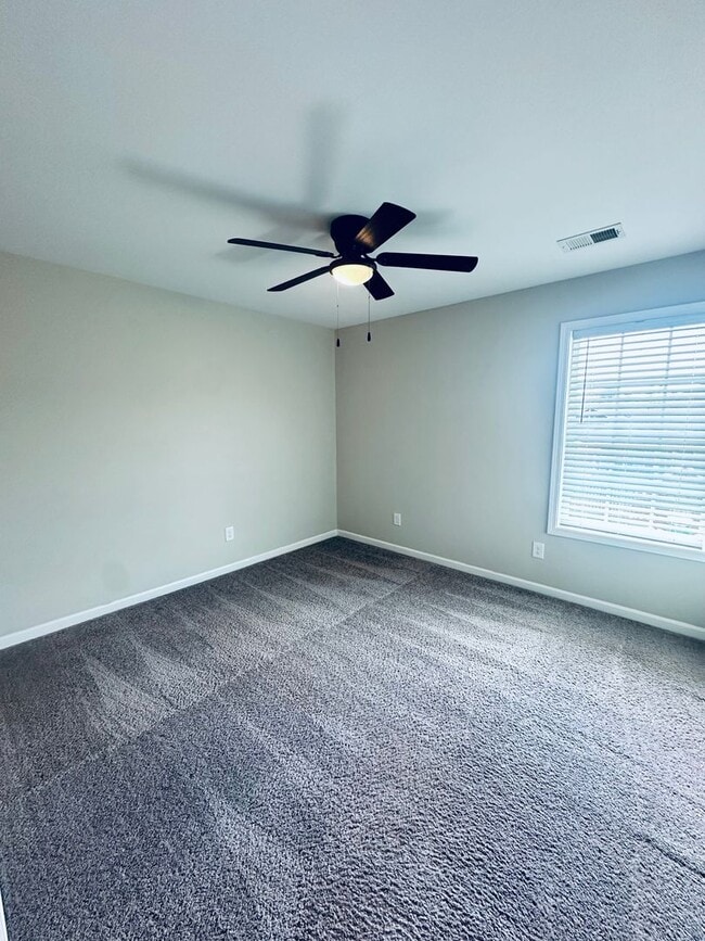 Building Photo - 111 Catskill Ln