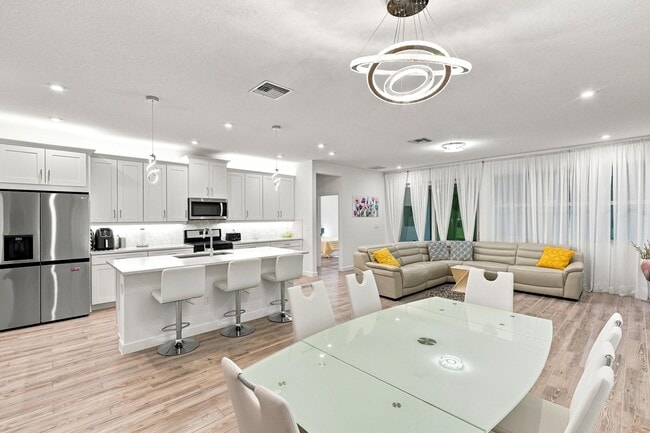 Building Photo - 11639 SW Viridian Blvd