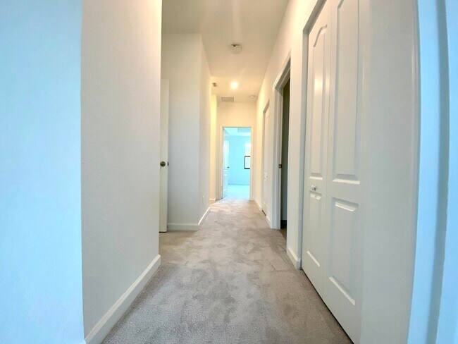Building Photo - 13090 Anthorne Ln