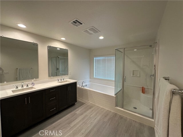 Building Photo - 27861 Solitude Ave