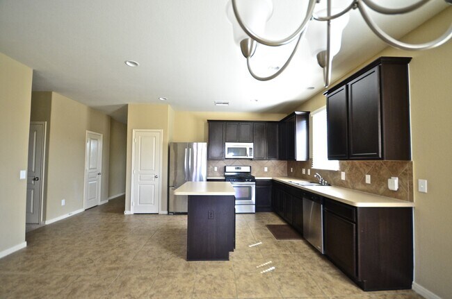 Building Photo - 8211 Running Brook Ln