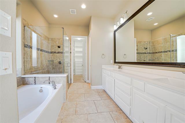 Building Photo - 6844 Westbury Dr