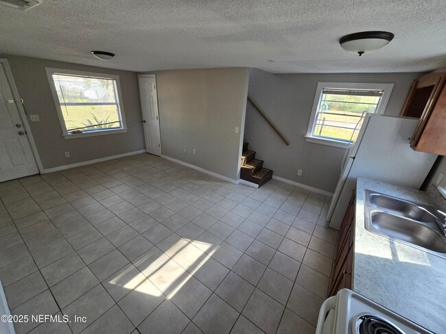 Building Photo - 5156 107th St