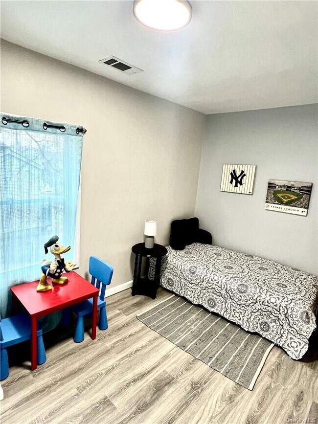 Building Photo - 26 Mill St