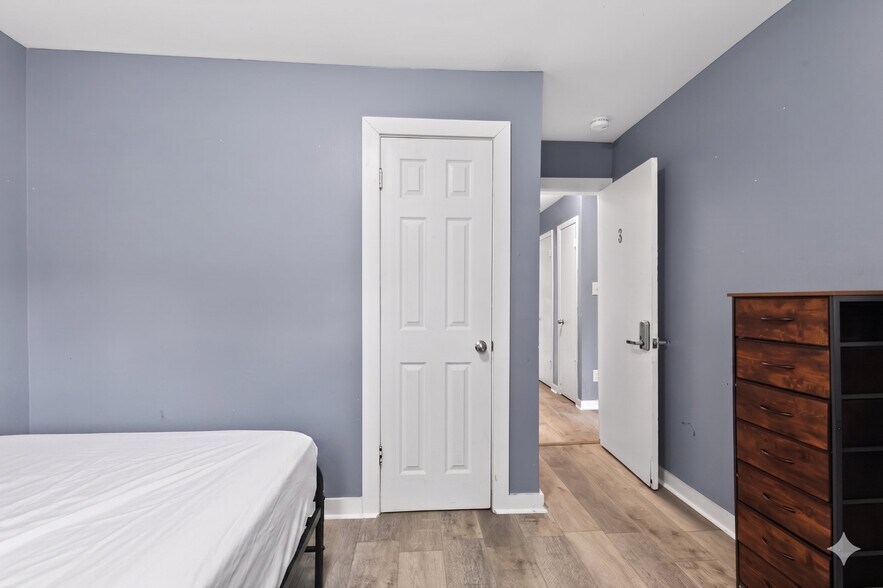 Building Photo - 3008 Melbourne St