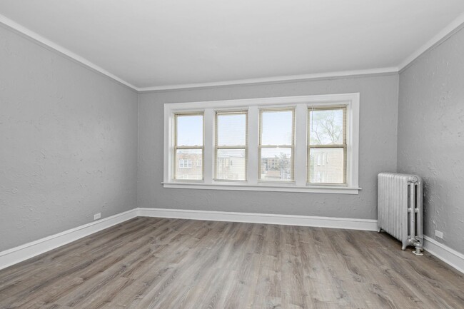 Interior Photo - 8201 S Paulina Street