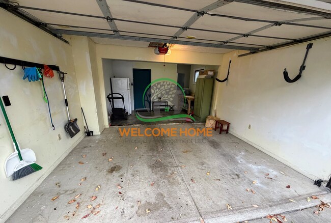 Building Photo - Carlisle Rd